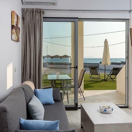 Coral Sea Apartment Kokkinos Pirgos Exteriör bild